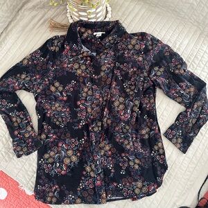 WESTBOUND WOMENS BUTTON UP size LARGE